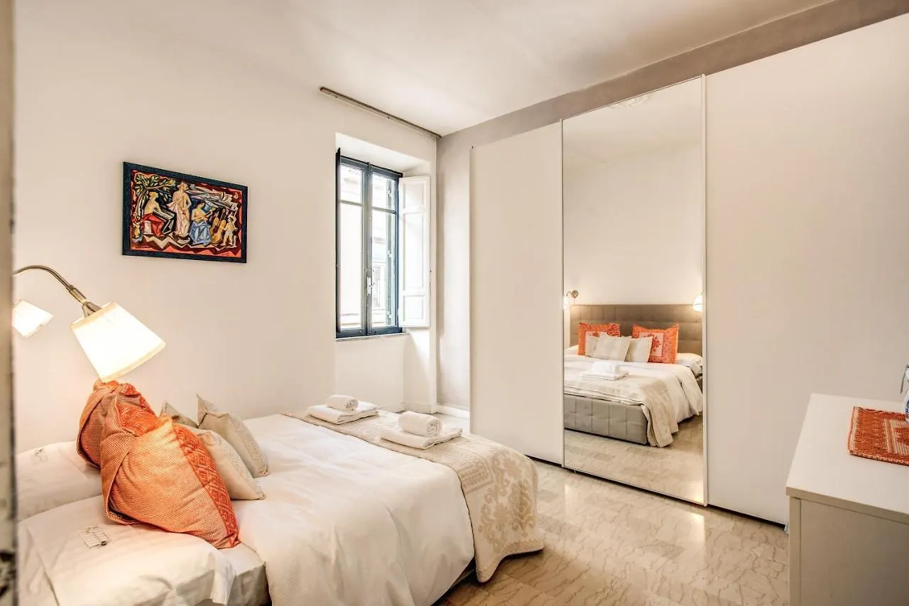 Colonna Suite - Rome Via Del Corso Big Apartment 0*,